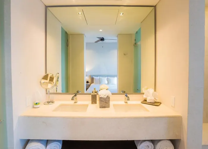Casa Marina On Of Puerto Paraiso Mall! Apartment